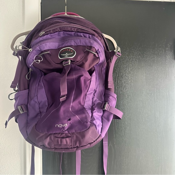 nova osprey backpack Laptop this rucksack not only prioritises sustainability but also features a PFAS OSPREY Women\'s Dual-Tone Purple Nova